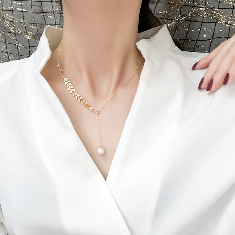 Vòng Cổ Choker Hai Lớp Mỏng Màu Vàng Đính Ngọc Trai Thời Trang Quyến Rũ Cho Nữ