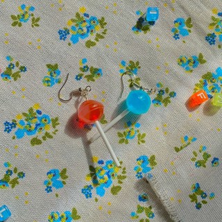 khuyên tai kẹo mút MERCY🍭🍬