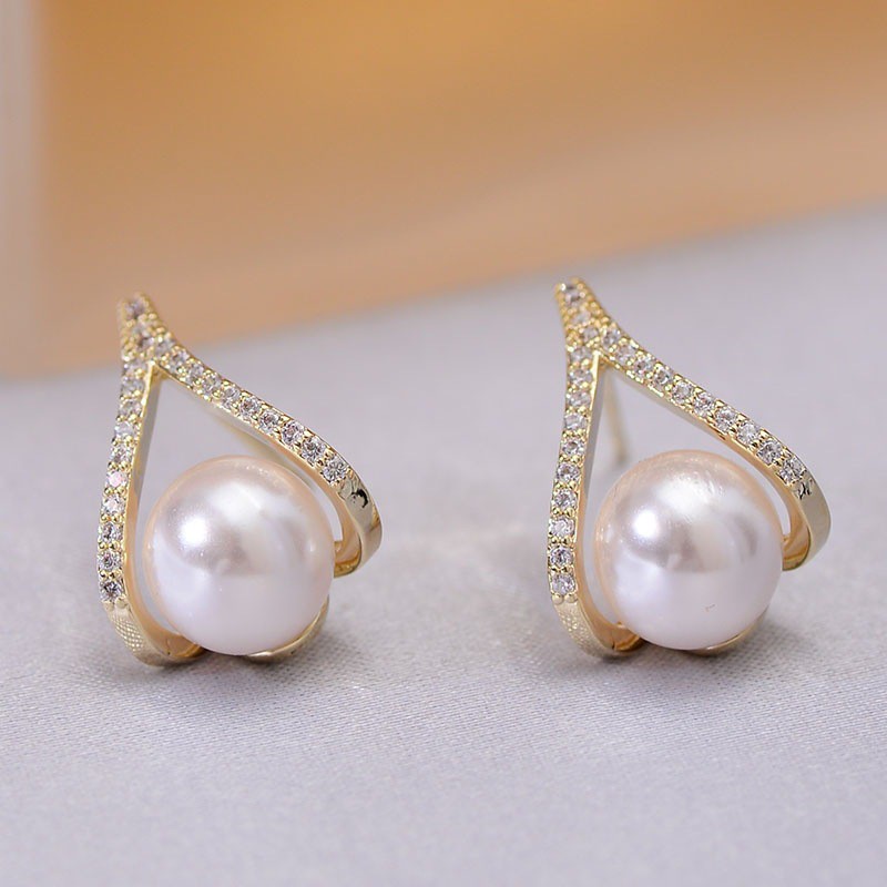 Bông tai hình chữ V đính đá ngọc trai nhân tạo thời trang