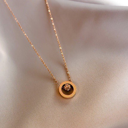 Korean version of Roman numerals pendant titanium steel rose gold female necklace