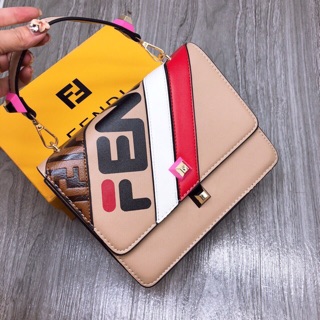 Túi fendi size 23cm