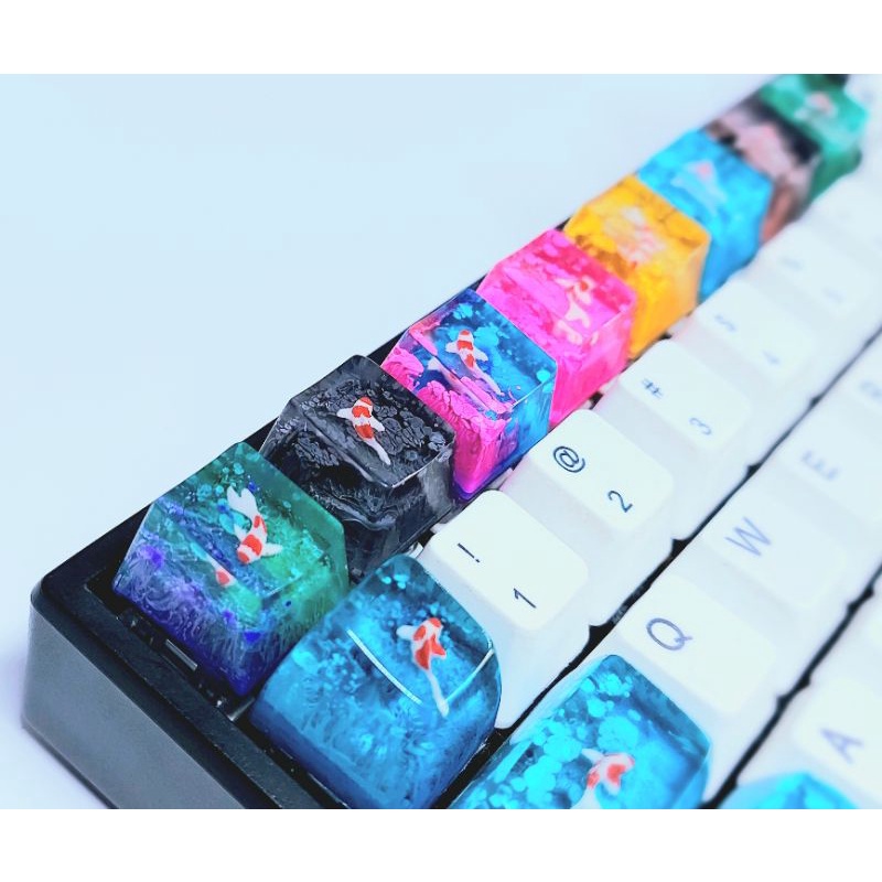 Keycap cá koi mini sắc màu trang trí bàn phím cơ gaming