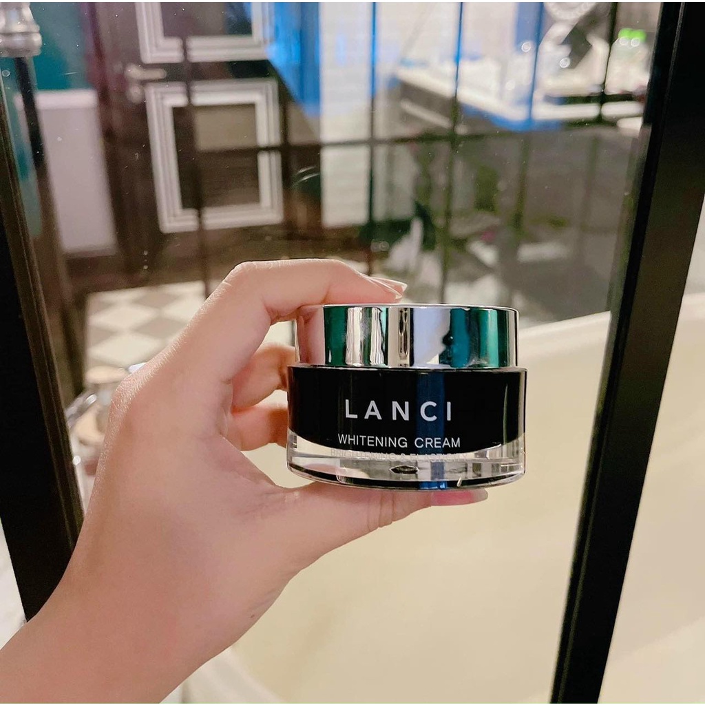 Kem face ngày Lanci dưỡng trắng da căng mịn hũ 50ml