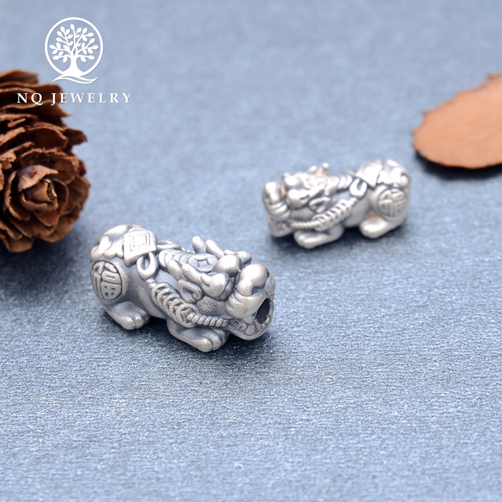 Charm bạc tỳ hưu may mắn xỏ ngang - NQ Jewelry