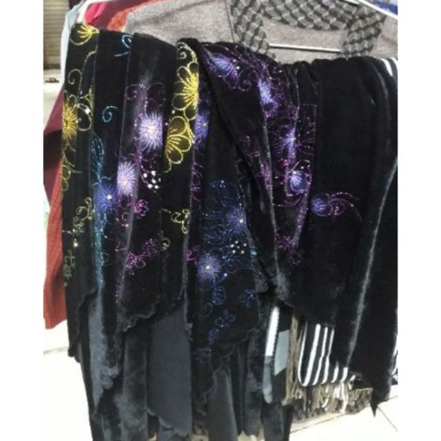 Khăn nhung cho bà cho mẹ