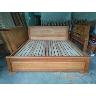 Giường ngủ gỗ căm xe