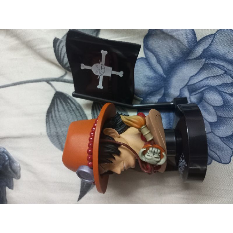 Mô hình One Piece Ace vs Blackbeard