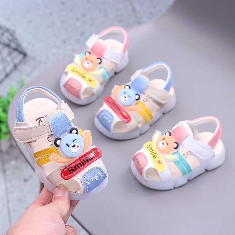 Sandal bé trai dép rọ tập đi cho bé trai bé gái con gấu da PU mềm có quai dán nhiều màu sắc smile A335 BabyBees (16-25)