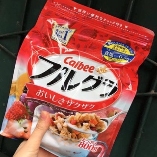 NGŨ CỐC CALBEE ĐỎ 800gr (Date 10/2020)