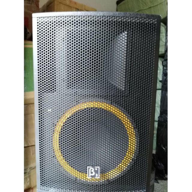Loa thrreta B3
