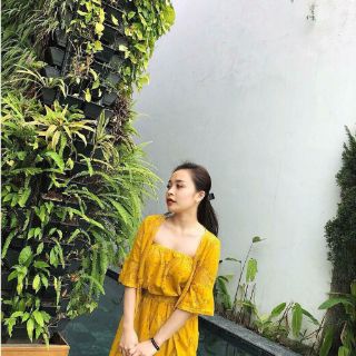 jump nữ hai mẫu