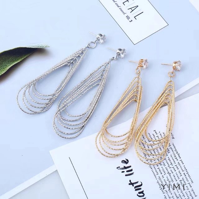 Khuyên Tai Kim Loại Dáng Dài Nhiều Lớp Hình Giọt Nước Phong Cách Retro