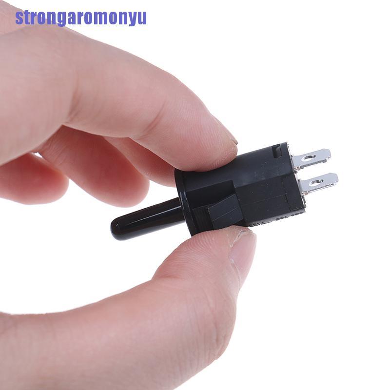 1 Công Tắc Đóng / Mở Cửa Tủ Dạng Nhấn Thông Thường