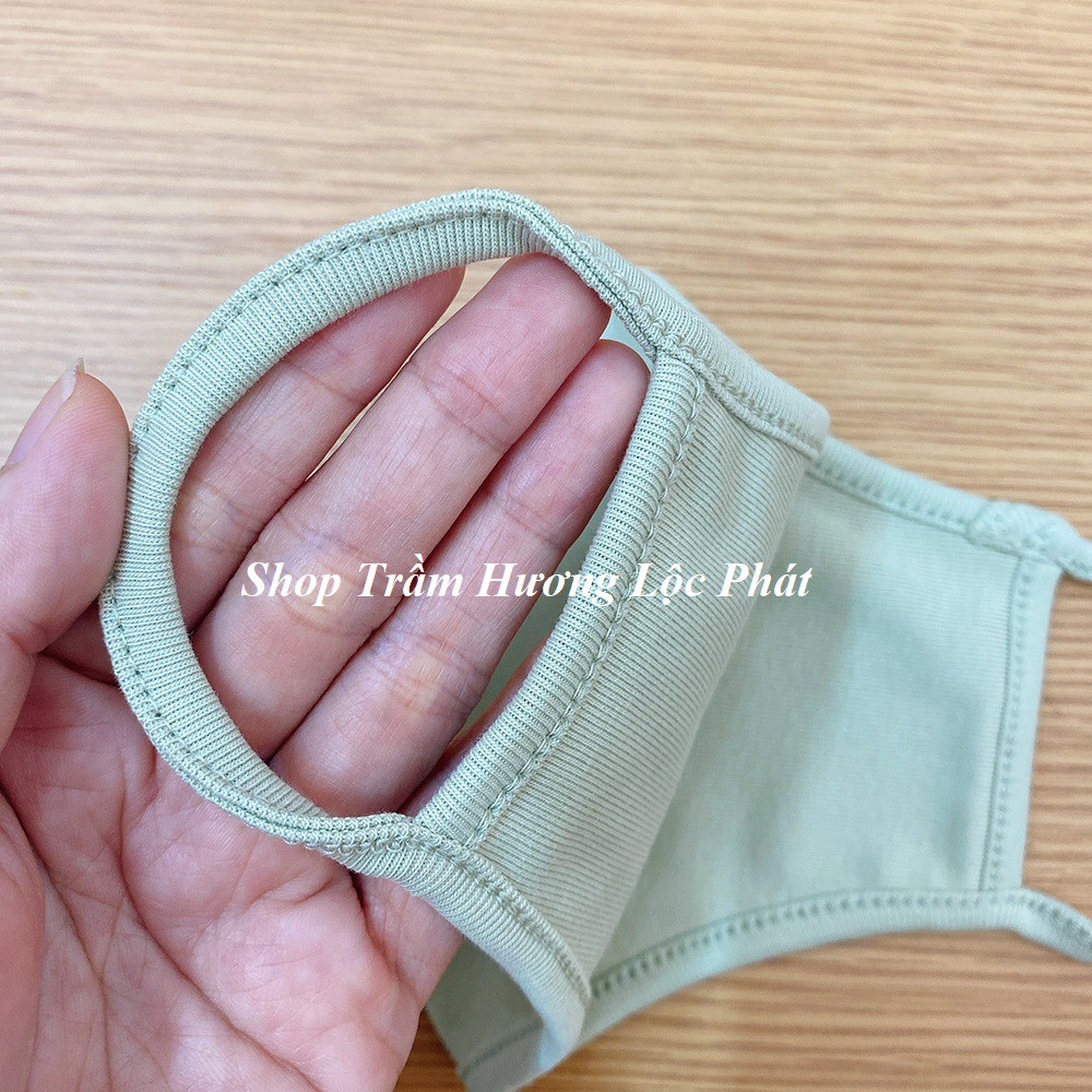 Combo 4 cái - Khẩu Trang Vải Cotton Cao Cấp - Màu Đen Huyền Bí | BigBuy360 - bigbuy360.vn