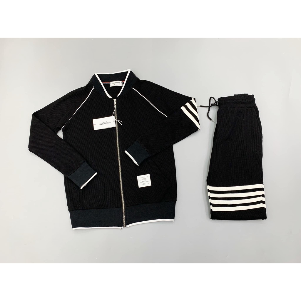 Bộ Thể Thao Viền 3 Sọc Vai Màu Đen Mix Viền Trắng Nổi Bật Đặc Biệt,Phong Cách Trẻ Trung Năng Động Phù Hợp Đi Học-Đi Chơi