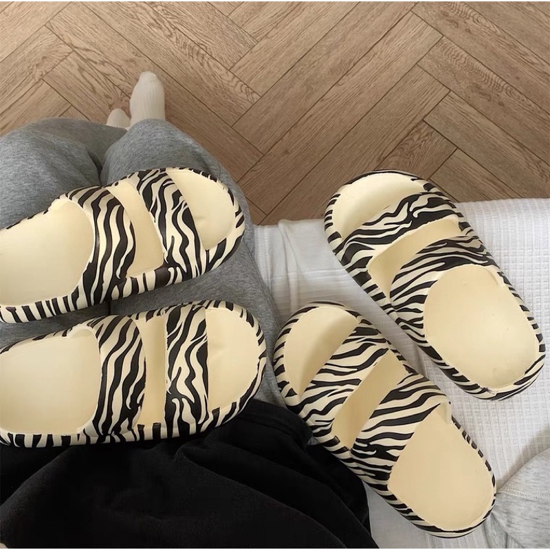 ( Sẵn 38_39) Dép Eva đế mềm in hình ngựa vằn phong cách Rap Hàn Quốc, T155