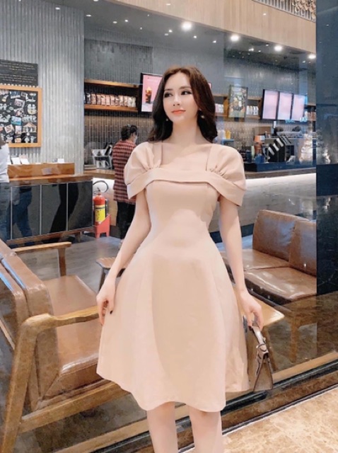 Đầm xoè tay con xếp