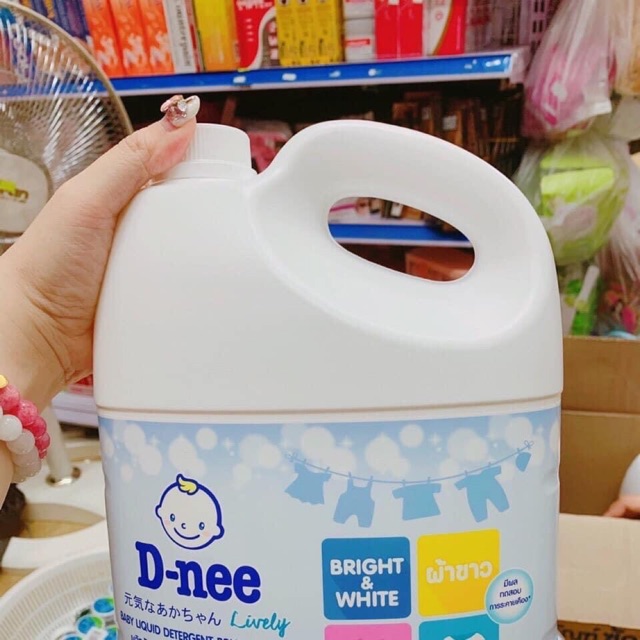  1 can nước giặt dnee trắng 3000ml