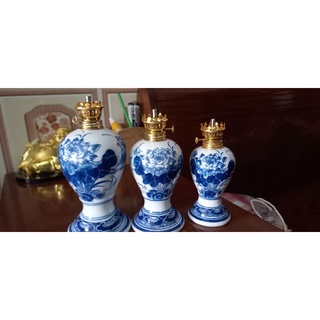 Đèn dầu thờ men lam vẽ hoa sen