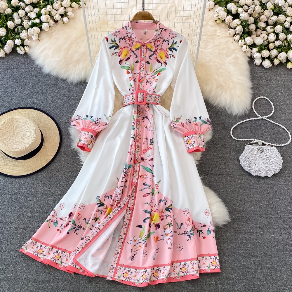 Phong cách váy dài thanh lịch nền trắng viền hồng họa tiết đủ size kèm belt thắt lưng