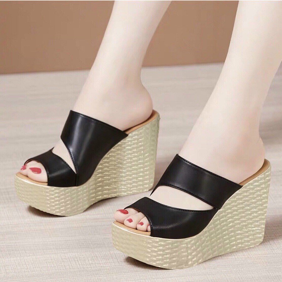 DÉP XUỒNG QUAI CÁCH ĐIỆU