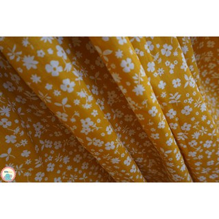Đầm smock Daisy vàng