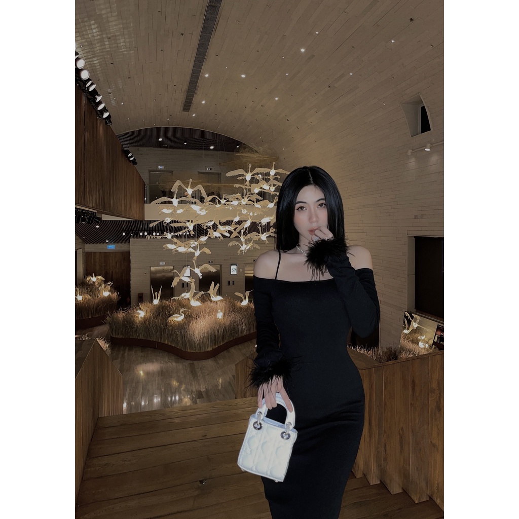 ĐẦM BODY ĐEN BẸT VAI KHOÉT LƯNG LÔNG VŨ