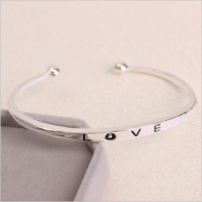 [CÓ VIDEO] Vòng tay tình nhân Love Luxury Korea đầy cá tính - thay bạn nói lời yêu thương từ con tim | BigBuy360 - bigbuy360.vn