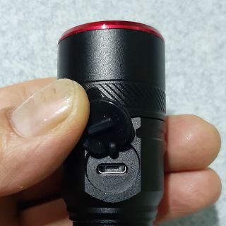 Đèn Pin mini XML-T6 3 chế độ - cổng sạc micro USB