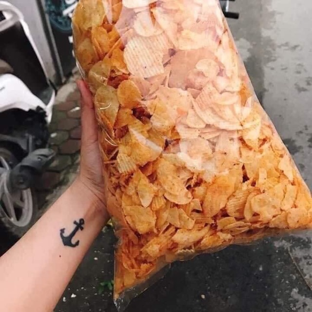 Bánh snack khoai tây bim bim vỡ cánh công ty