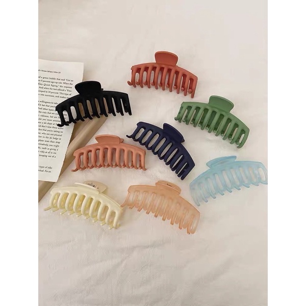 Kẹp tóc càng cua size to loại 18 răng ( shop giao màu ngẫu nhiên )