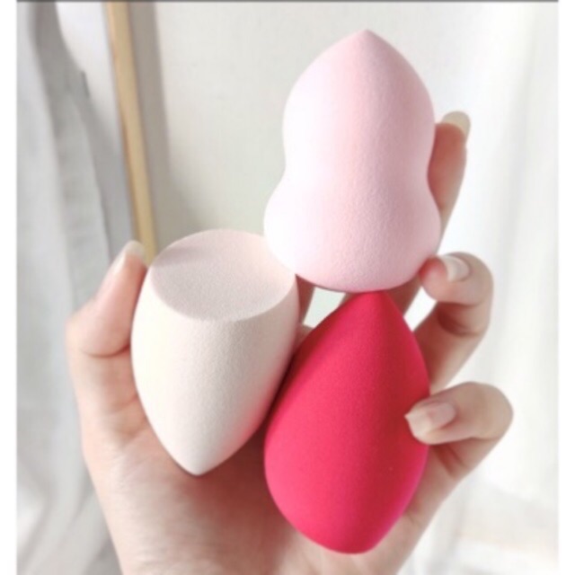 Mút tán kem nền trang điểm