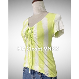 Áo Thun Cổ Tim Xuất Dư