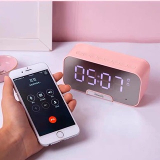 Loa bluetooth mini kèm đồng hồ báo thức