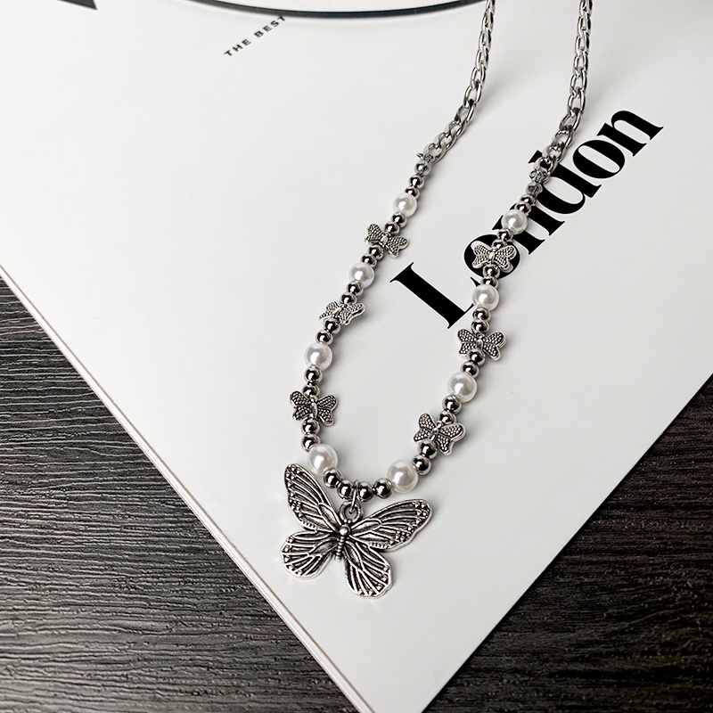 Vòng cổ Mặt Hình Bướm Đính Ngọc Trai Sang Trọng