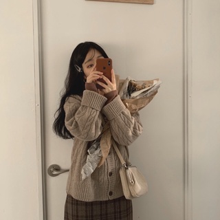 (SẴN ĐEN) Áo cardigan len cổ tròn, vặn thừng (có ảnh thật)
