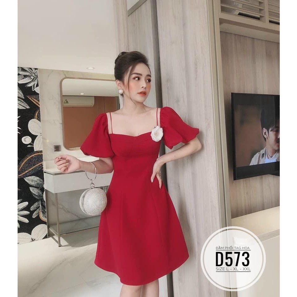 BIGSIZE Đầm phối tag hoa D573 Màu sắc: đen - đỏ