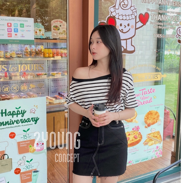 Áo trễ vai [2YOUNG] A1692 (ảnh thật)