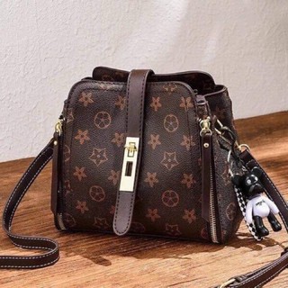 túi xách hoặc đeo chéo nữ