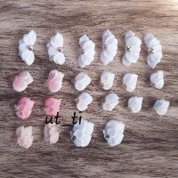 hoa ôm góc 3 cánh đơn giản