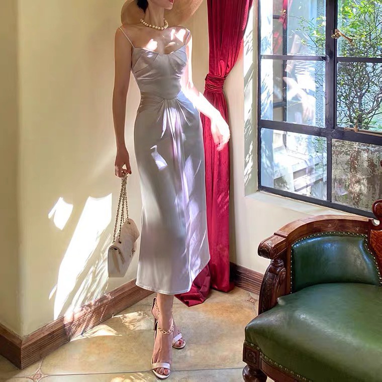 Đầm 2 dây cách diệu trước bụng wabisabi