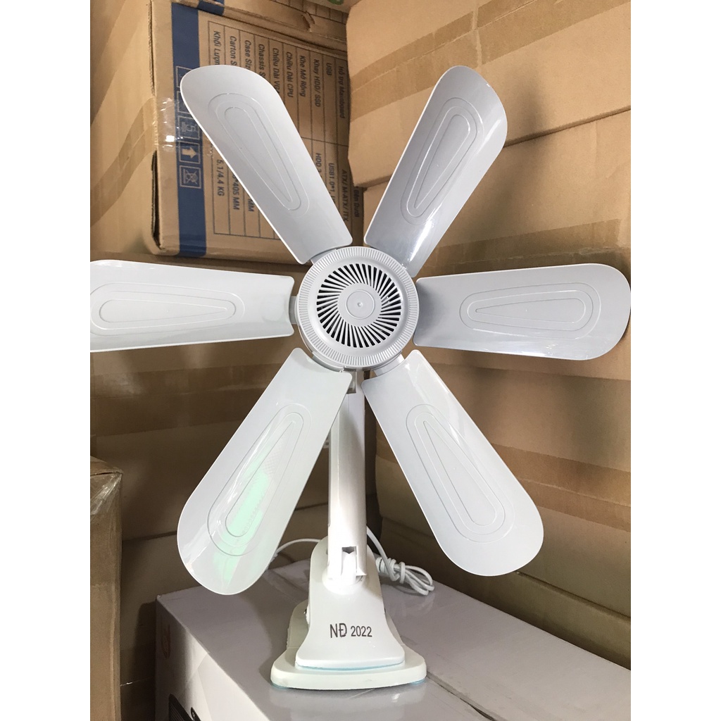 Quạt kẹp điện 220V 6 cánh 690