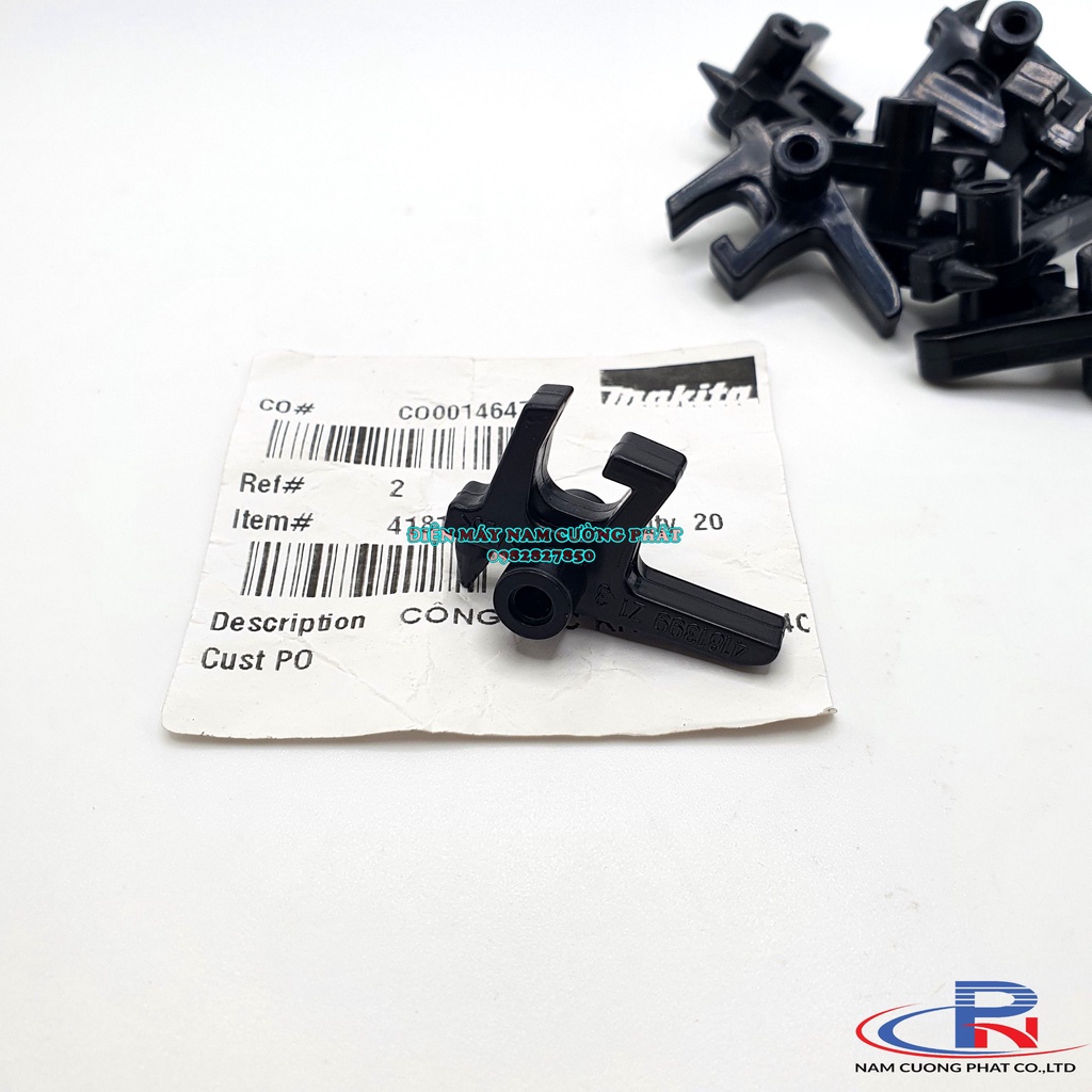 Khoá công tắc máy cắt sắt Makita Maktec LW1400 LW1401 MT241 MT243 418139-9