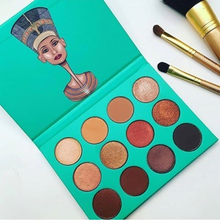 Bảng mắt Juvia's Place-Nubian