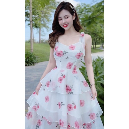 Đầm xoè 3 tầng voan hoa 2 dây siêu xinh
