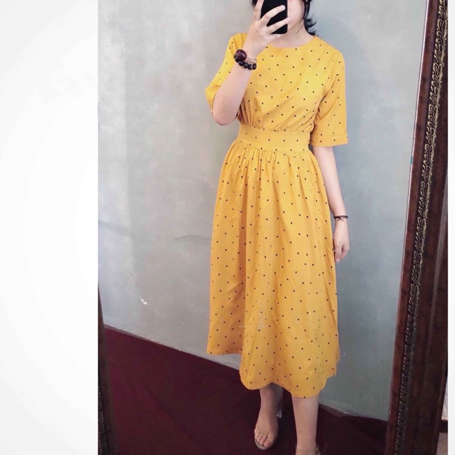 Đầm bi vàng bo eo (kèm hình thật)