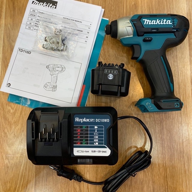 Vít Makita dt110