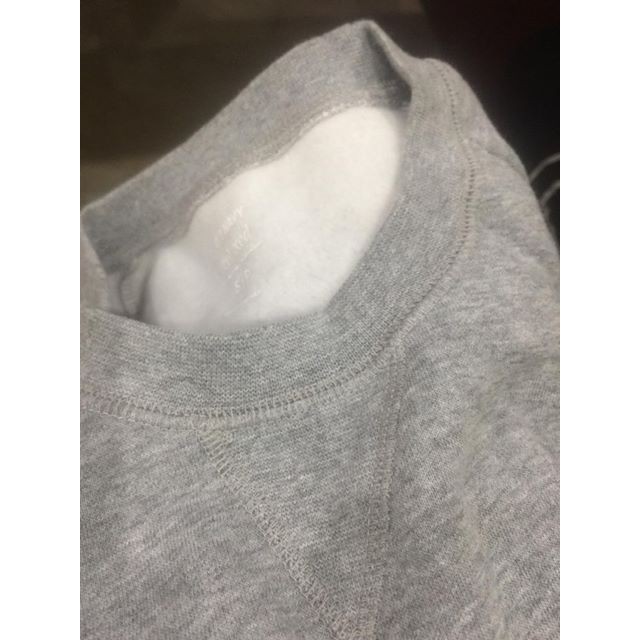 Áo nỉ cổ tròn Việt Nam xuất khẩu cao cấp (nỉ bông/ nỉ da cá), dầy dặn, không bai xù, không dão, quay máy giặt thoải mái. | BigBuy360 - bigbuy360.vn