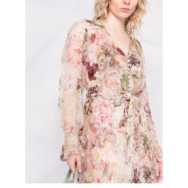 Set đầm lụa hai mảnh phối đai thắt eo cổ chữ V thương hiệu Zimmermann cao cấp hoạ tiết dáng trẻ trung sành điệu