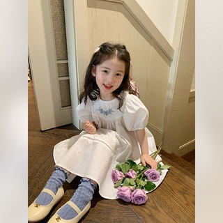Váy trắng tiểu thư